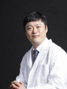 广州韩妃金明澈、刘志刚、王文俊做假体丰胸好
