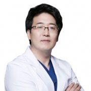 北京世熙医疗美容李万瑀自体脂肪填充多少钱？