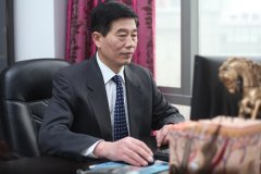 为外宾友人做整形手术的青岛医生——郭新志