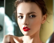 如何判断自己是否适合做双眼皮?